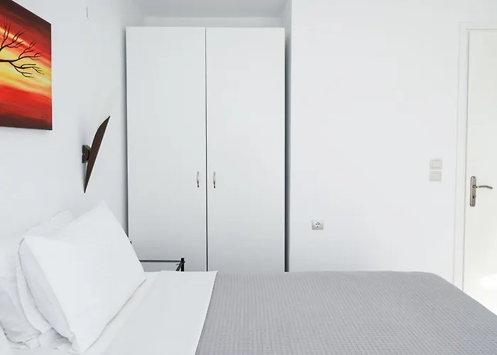 Asterias Boutique Aparthotel Pachaina