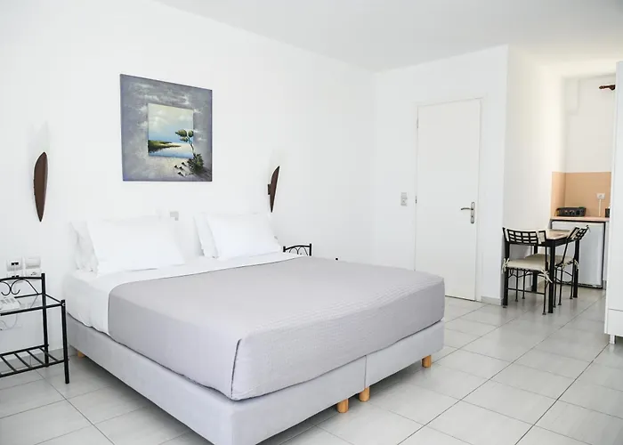 Asterias Boutique 3* Pachaina