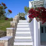 Asterias Boutique Aparthotel 3*